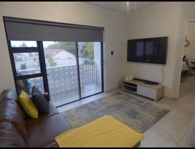 2 BEDROOM APARTMENT FOR SALE IN RAVENSWOOD